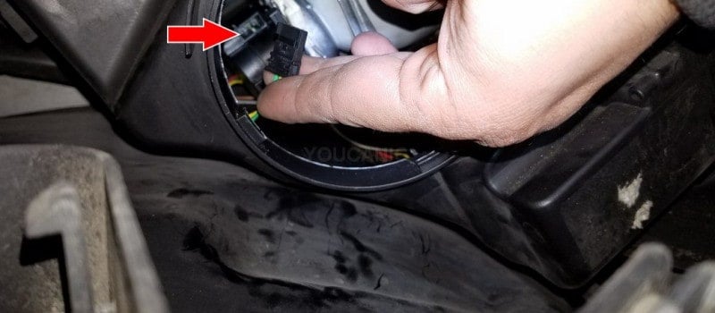 Replace Mercedes Hid Bulb