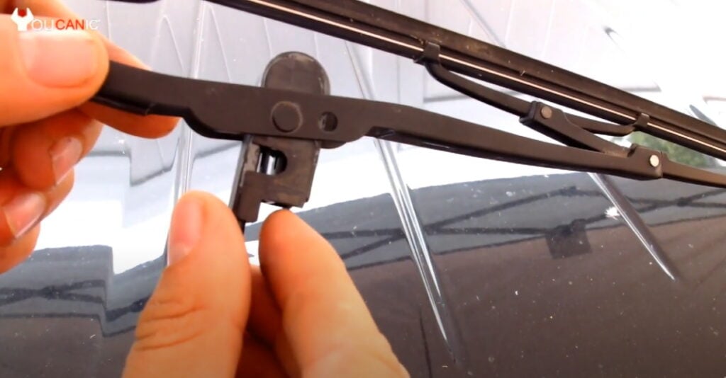 Subaru Replace Windshield Wiper Blades YOUCANIC