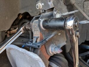 Mitsubishi Front Struts Replacement Diy