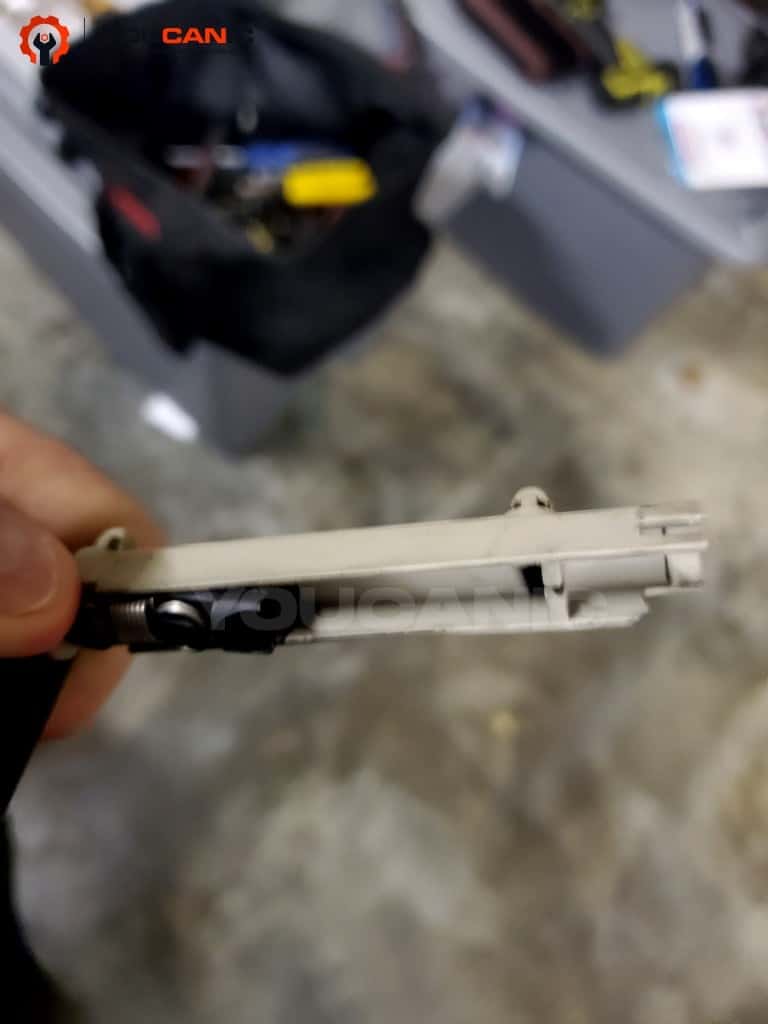 How to Open a Stuck Volkswagen MK7 Hood YOUCANIC