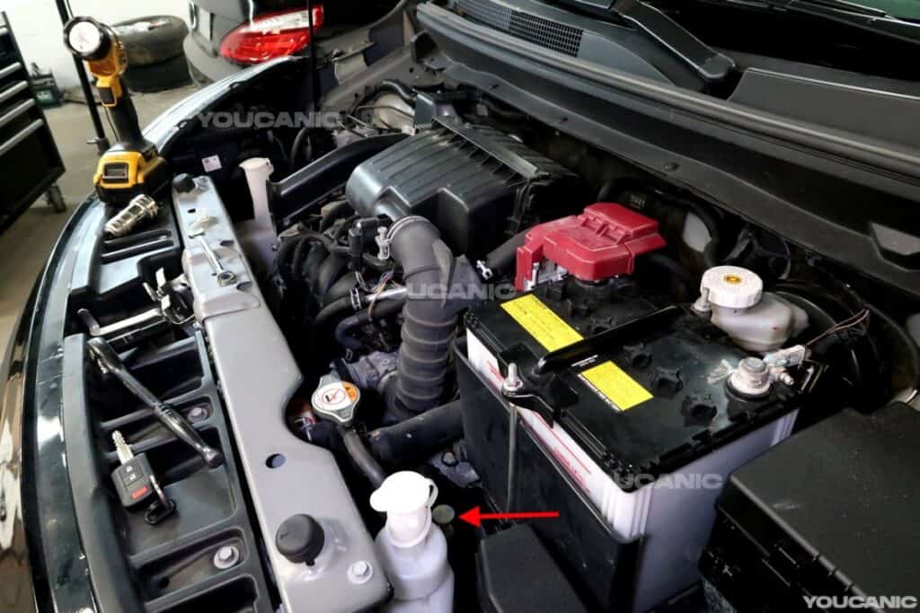 Check Transmission Fluid Level Mitsubishi Mirage YOUCANIC