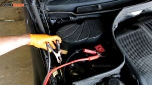Jump Start Mercedes-Benz Glk With Dead Battery