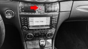 Mercedes-Benz How To Turn On Emergency Lights