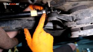 Replace Sway Bar Bushing Toyota Camry 2012-2017 Xv50