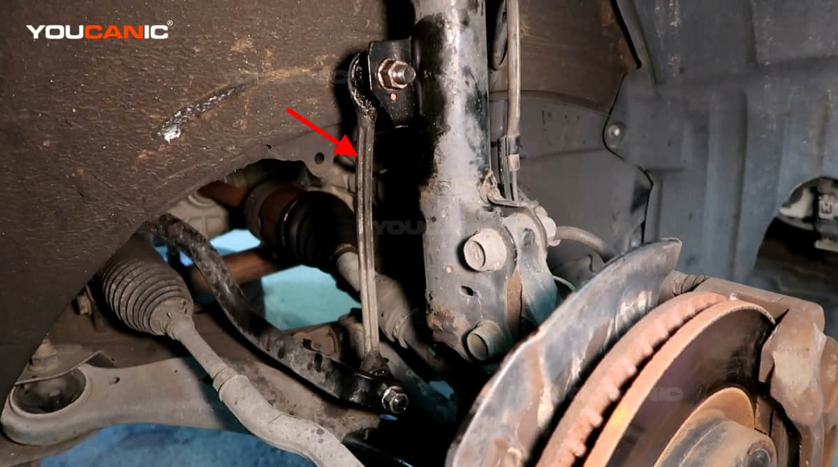 The Sway Bar Link Of The Toyota Camry 2012. 1 - Toyota Camry Sway Bar Link Replacement