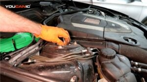 Replace Front Air Suspension Strut On Mercedes-Benz S-Class 2006-2013