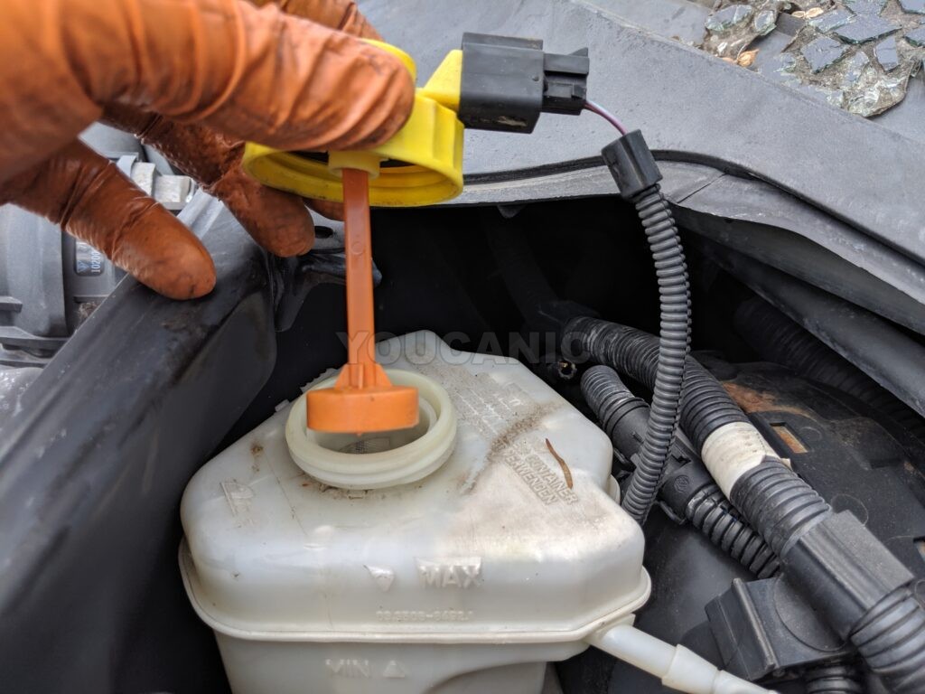 Land Rover Abs Light On - Common Causes &Amp; Problems 10 Brake Fluid Level Sensor - Land Rover Abs Light On - Common Causes &Amp; Problems