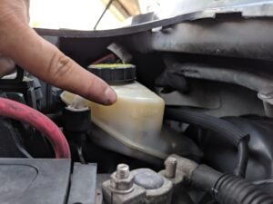 Chrysler Crossfire Add Brake Fluid & Check Level