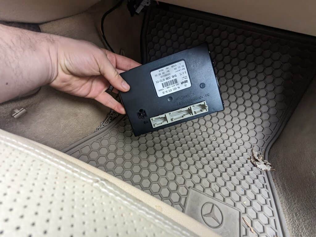Mercedes R129 Interior Blower Control Unit – 1298213351 A1298213351 By United Classic Parts