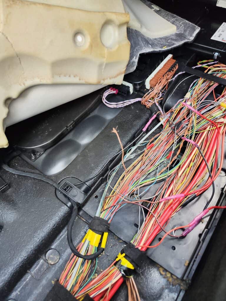 358137079 836107658088109 1500696780329747323 N - Solving Persistent Esp And Abr Issues On A 2008 Mb S550