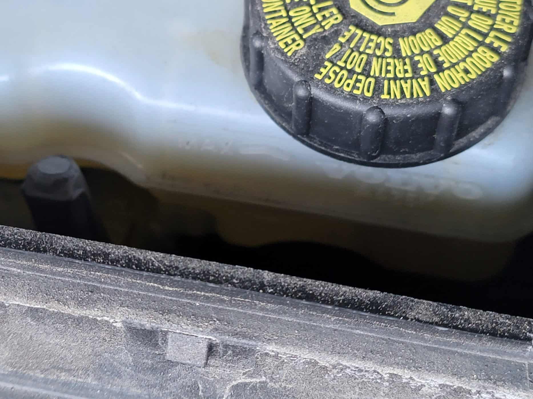 Volvo Max Line On Brake Fluid Reservoir