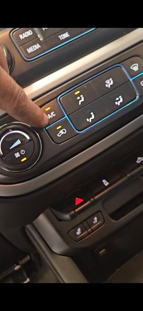 1000011918 - Chevy Colorado 3.6L (2015–2022) Ac Not Blowing Cold – Diagnosed &Amp; Fixed