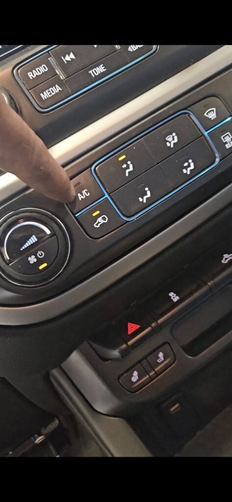 1000011920 - Chevy Colorado 3.6L (2015–2022) Ac Not Blowing Cold – Diagnosed &Amp; Fixed