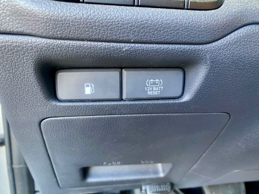 Dead Hybrid Mystery: Why This 2017 Hyundai Ioniq Wouldn’t Start 4 Img 8822 - Dead Hybrid Mystery: Why This 2017 Hyundai Ioniq Wouldn’t Start