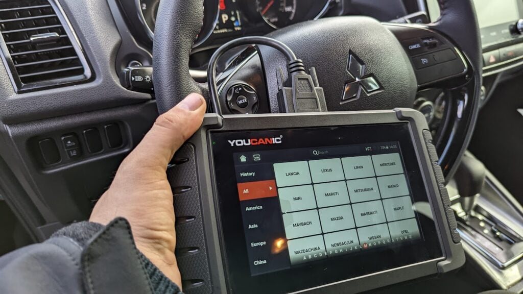 Youcanic Mitsubishi - Mitsubishi Outlander Stuck In Park &Amp; Won’t Move? Here’s The Mechanic’s Fix