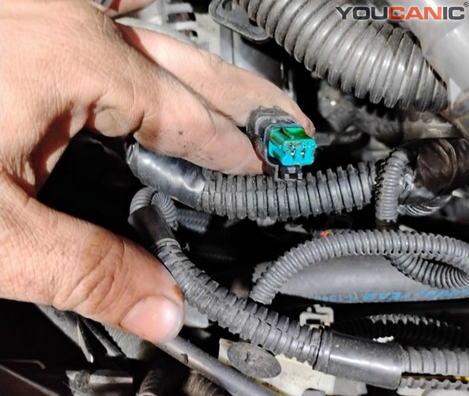2013 Ford Escape In Limp Mode: How One Small Leak Can Lead To Major Issues! 6 2013 Ford Escape Sel2 - 2013 Ford Escape In Limp Mode: How One Small Leak Can Lead To Major Issues!