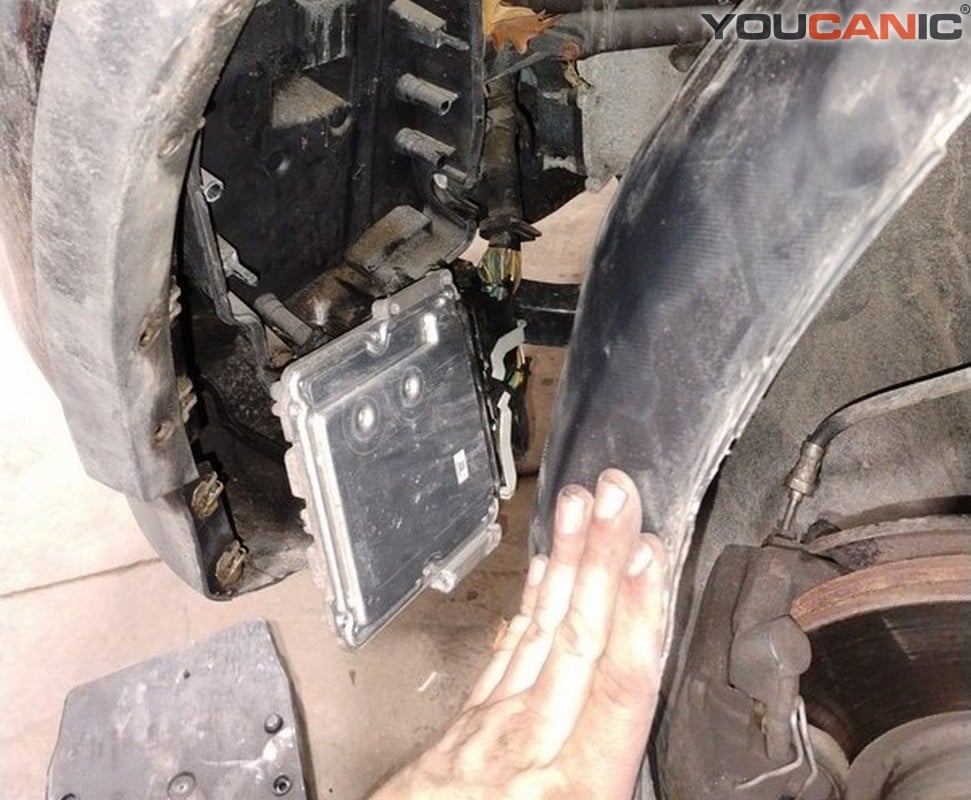 2013 Ford Escape In Limp Mode: How One Small Leak Can Lead To Major Issues! 7 2013 Ford Escape Sel7 - 2013 Ford Escape In Limp Mode: How One Small Leak Can Lead To Major Issues!
