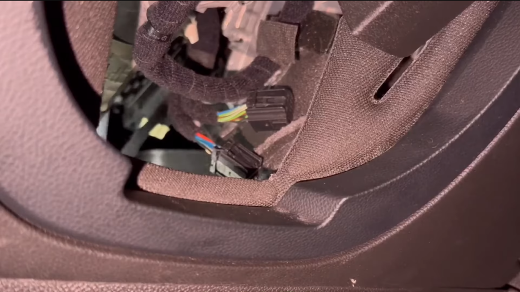 Alfa Romeo Giulia - Fca Chrysler Jeep Dodge Fiat Ram Security Gateway Module Location