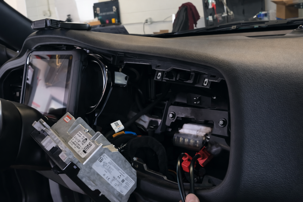 Dodge Challenger Clean - Fca Chrysler Jeep Dodge Fiat Ram Security Gateway Module Location